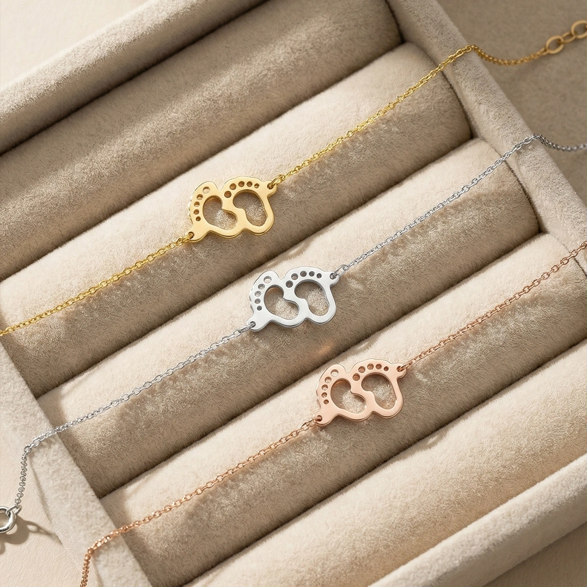 Bebeğimin İlk Adımları Plaka Altın Bileklik