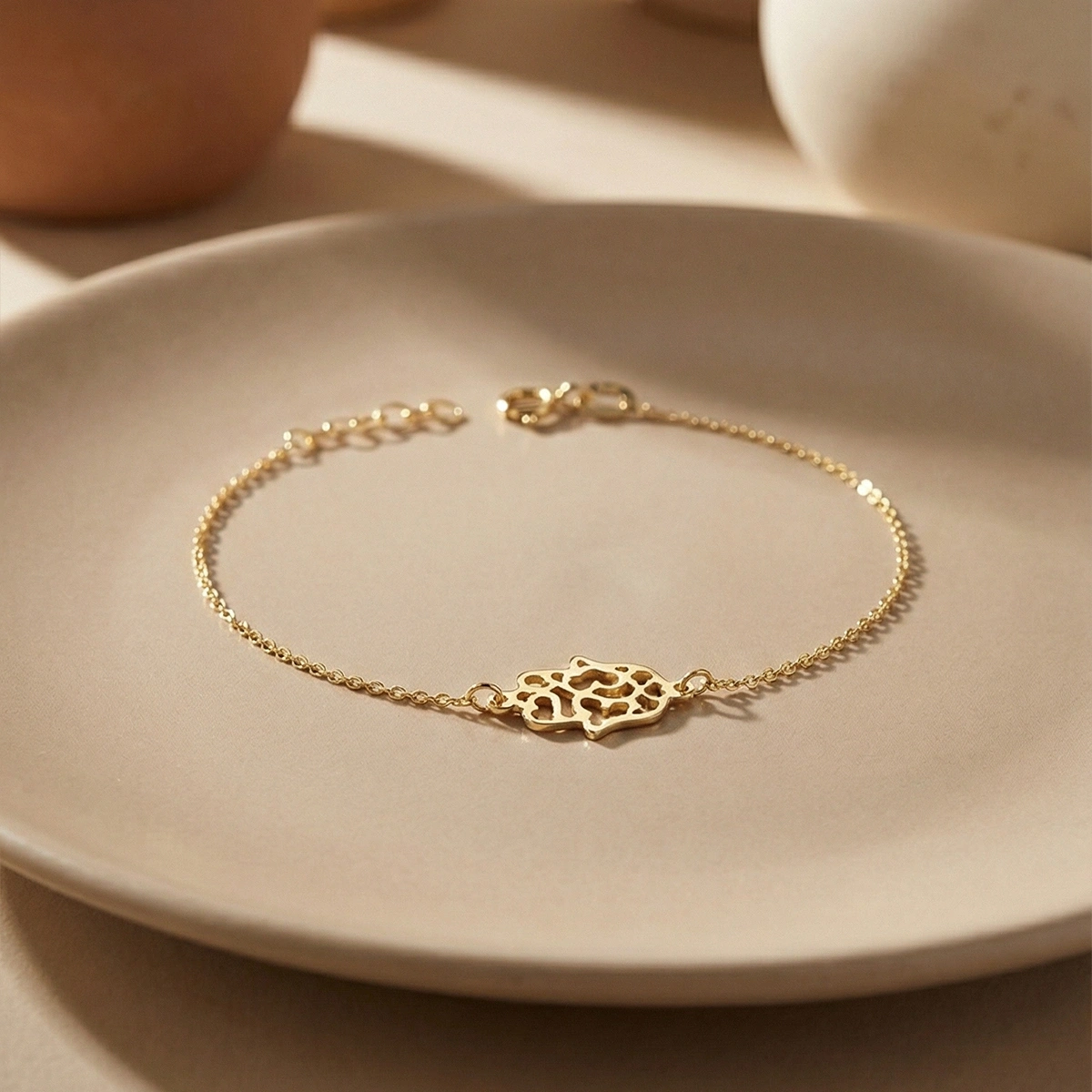 Fatma Ana Eli Plaka Altın Bileklik