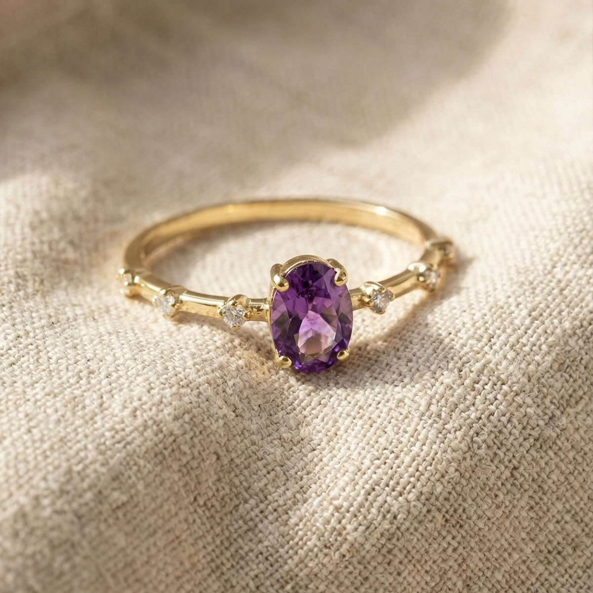 Ametist Moru Oval Taşlı Pırlanta Yüzük