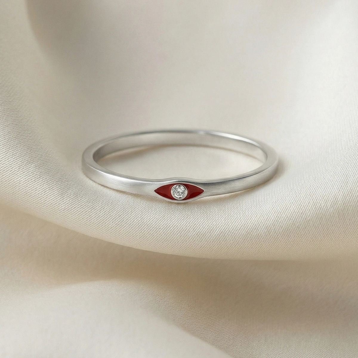 Göz Mineli Pırlanta Yüzük