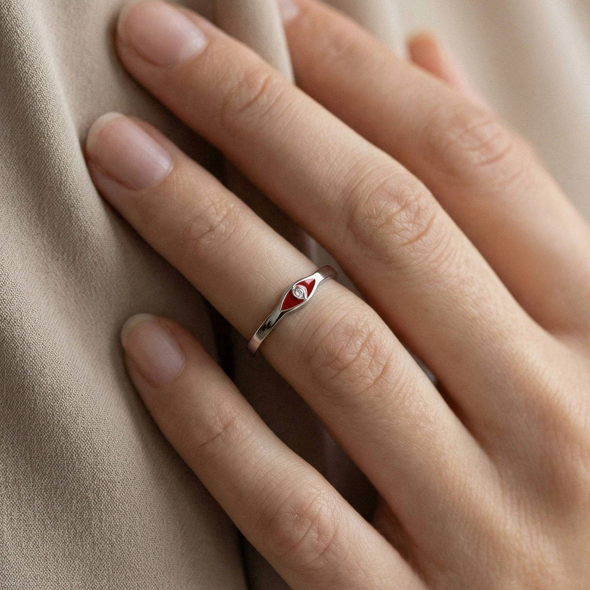 Göz Mineli Pırlanta Yüzük