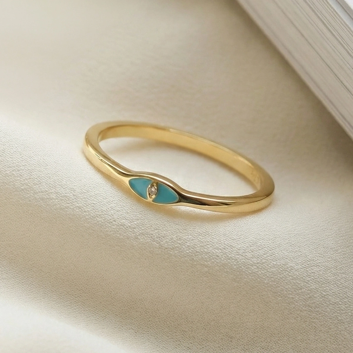 Göz Mineli Pırlanta Yüzük