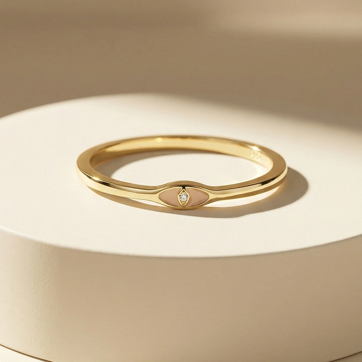 Göz Mineli Pırlanta Yüzük