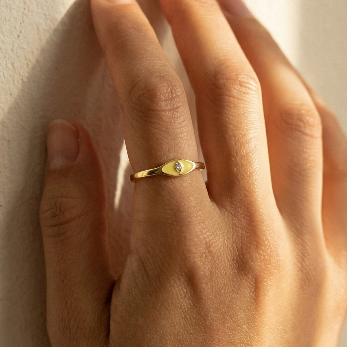 Göz Mineli Pırlanta Yüzük