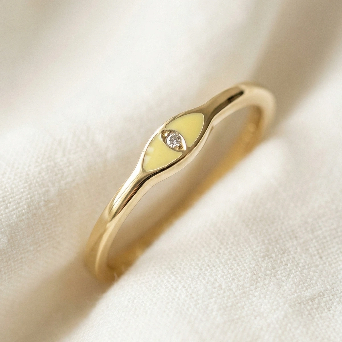 Göz Mineli Pırlanta Yüzük