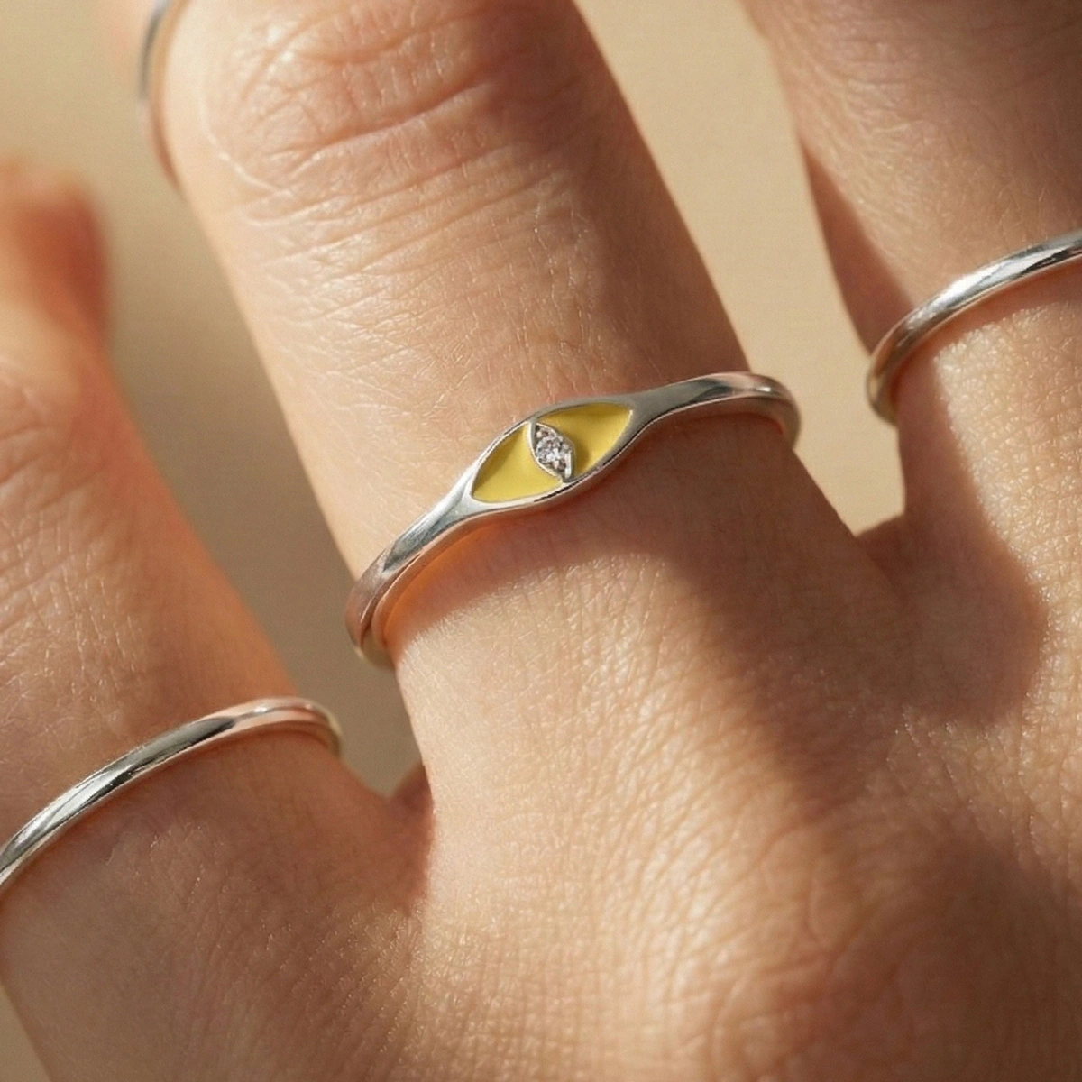 Göz Mineli Pırlanta Yüzük