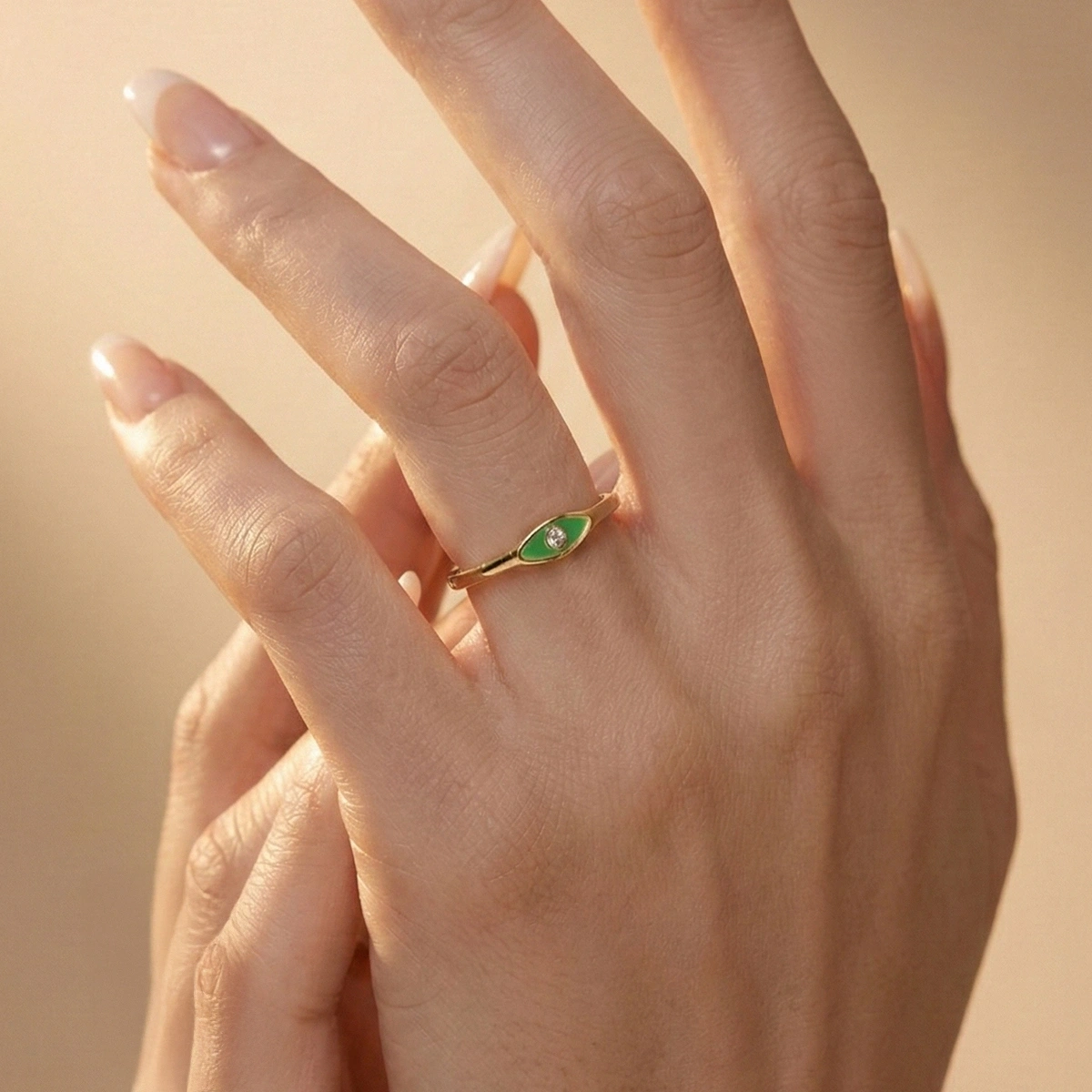 Göz Mineli Pırlanta Yüzük