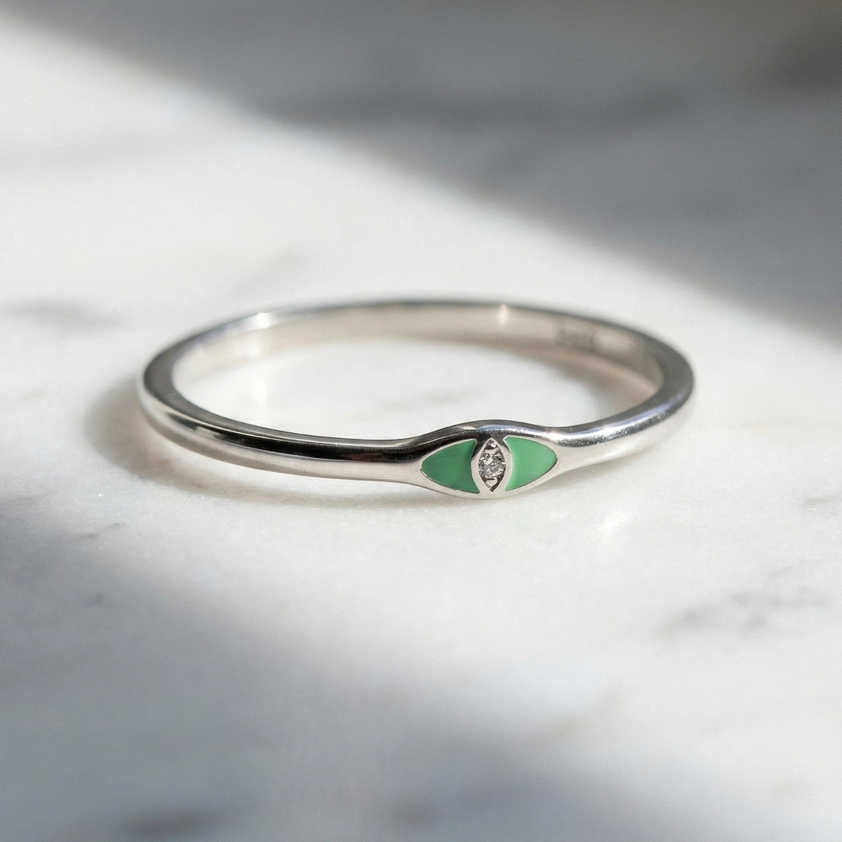 Göz Mineli Pırlanta Yüzük