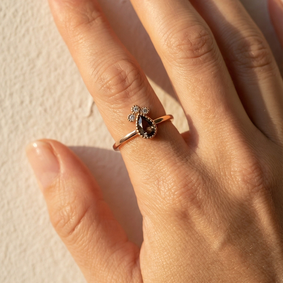 Badem Damla Taşlı Diamantring