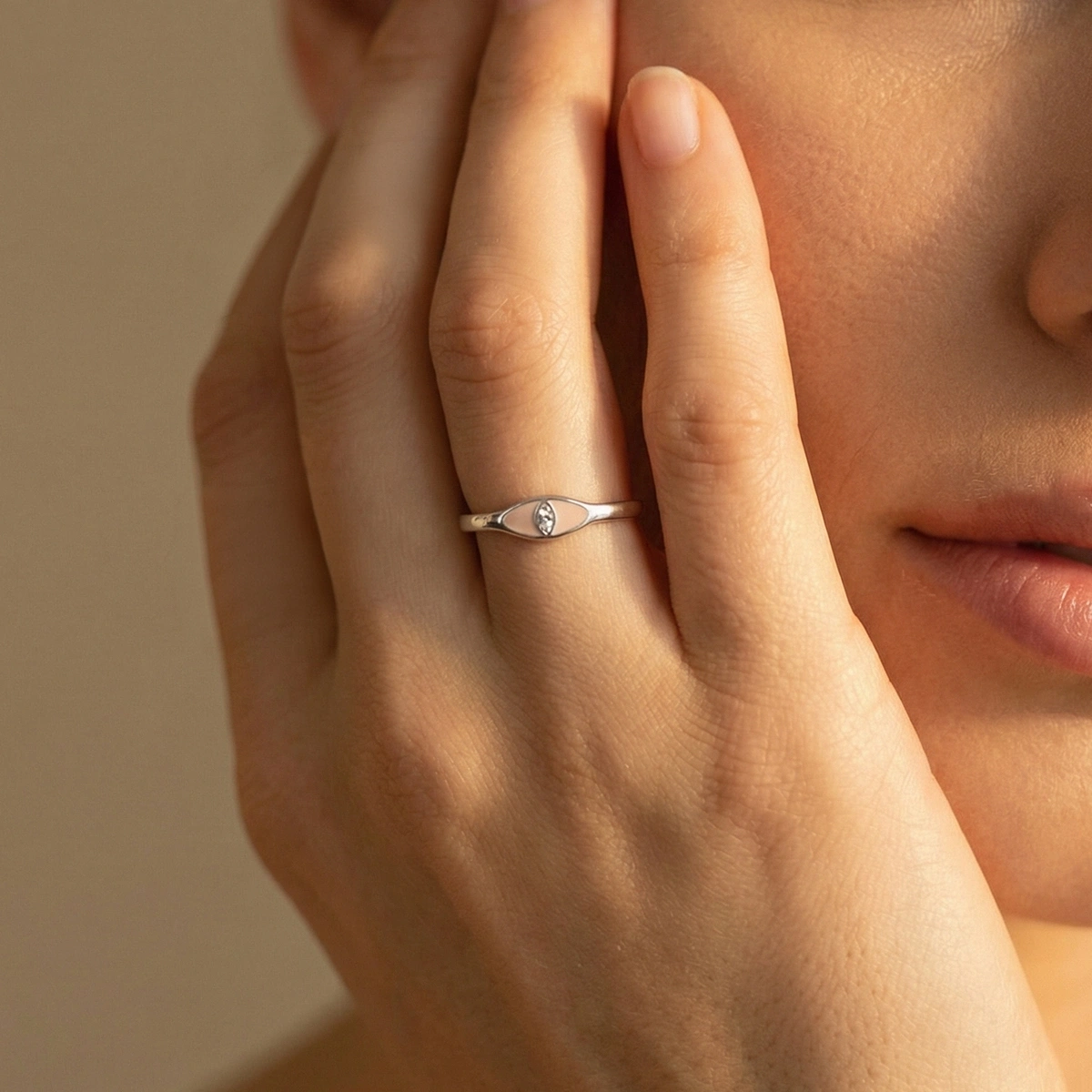 Candy Mineli Markiz Pırlanta Yüzük