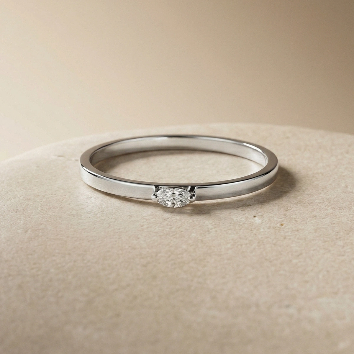 Candy Mineli Markiz Pırlanta Yüzük