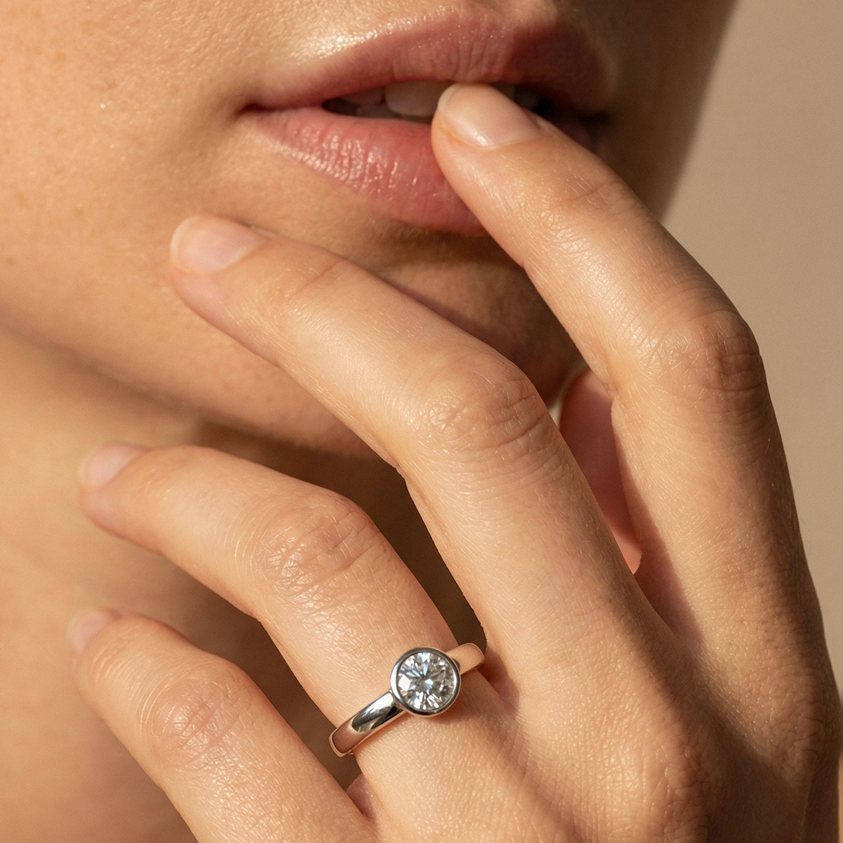 0,05 ct Novia Tektaş Pırlanta Yüzük