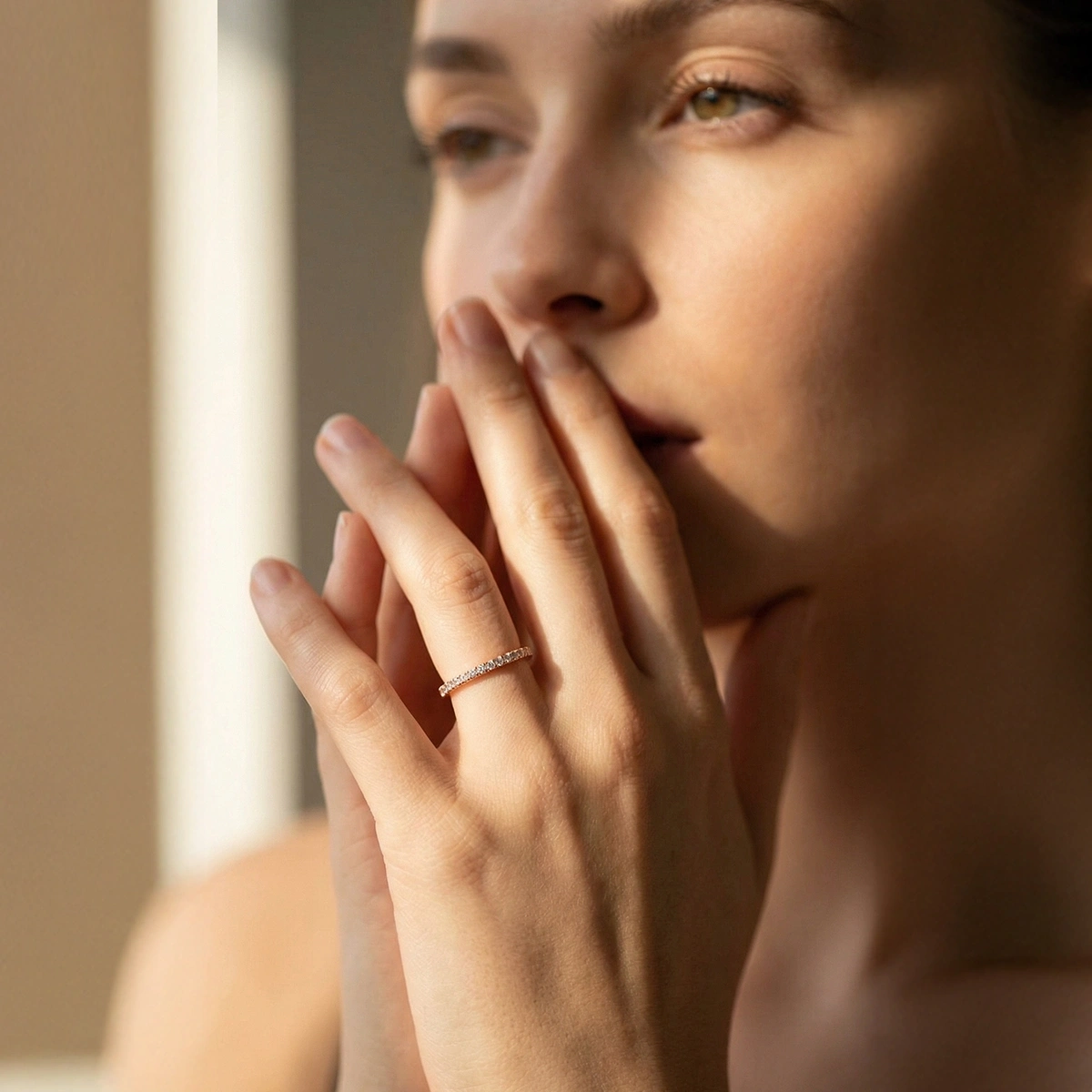 Zarif Yarım Tur Pırlanta Yüzük