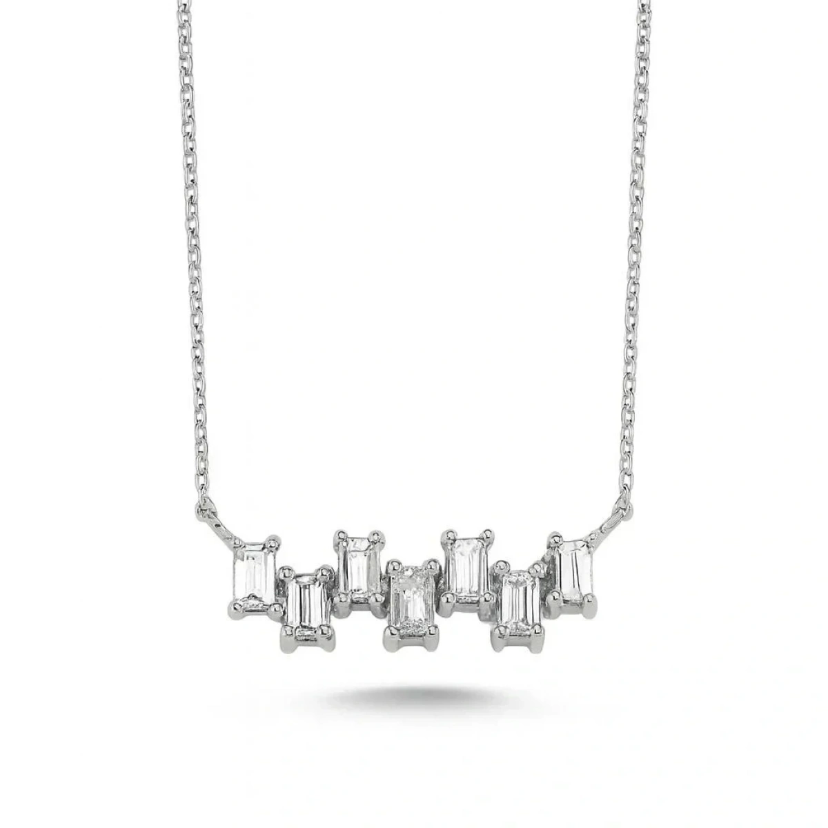 Baget Taşlı Asimetrik Altın Kolye