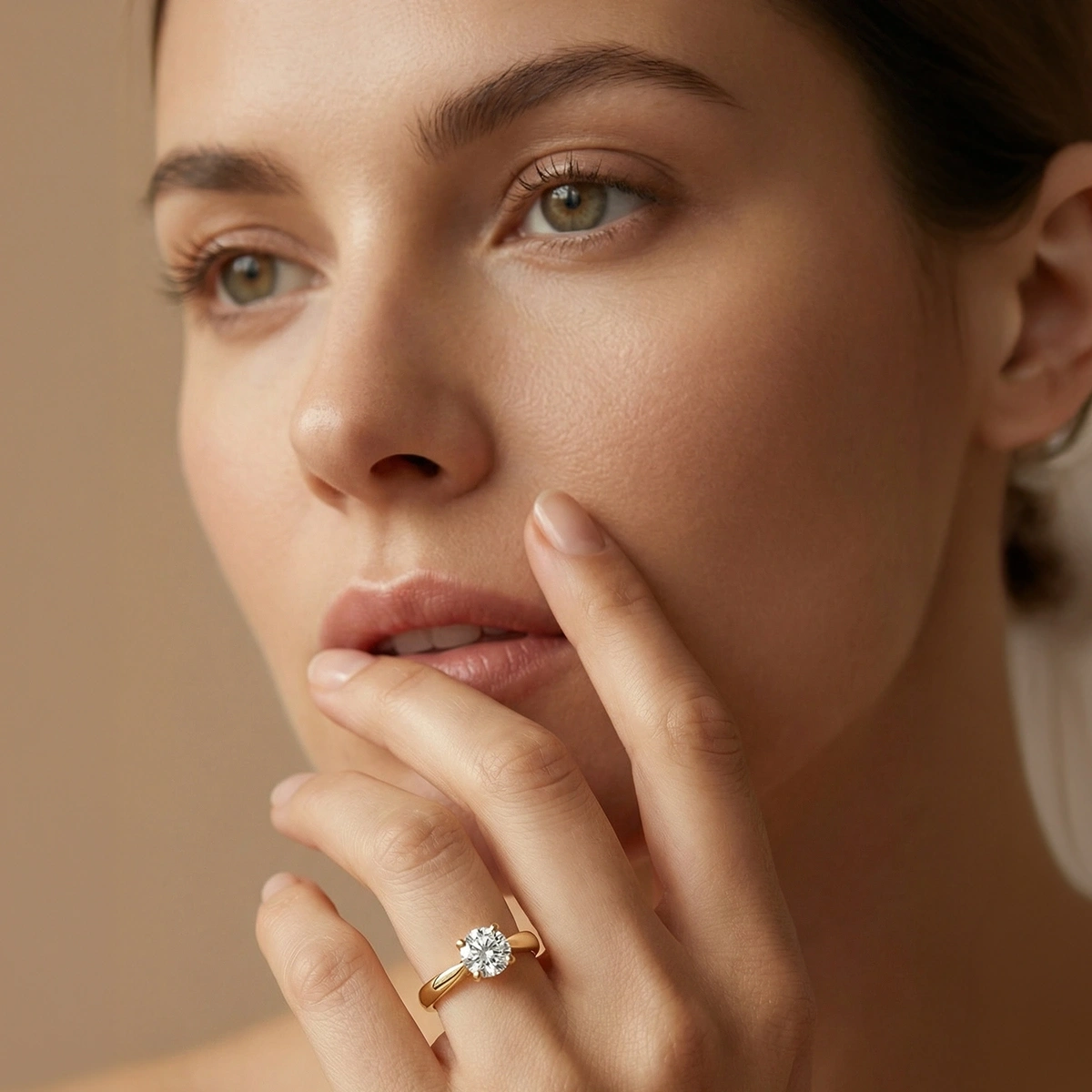 0,05 ct Viola Tektaş Pırlanta Yüzük