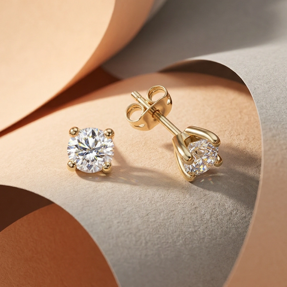 0,05 ct Vera Tektaş Pırlanta Küpe