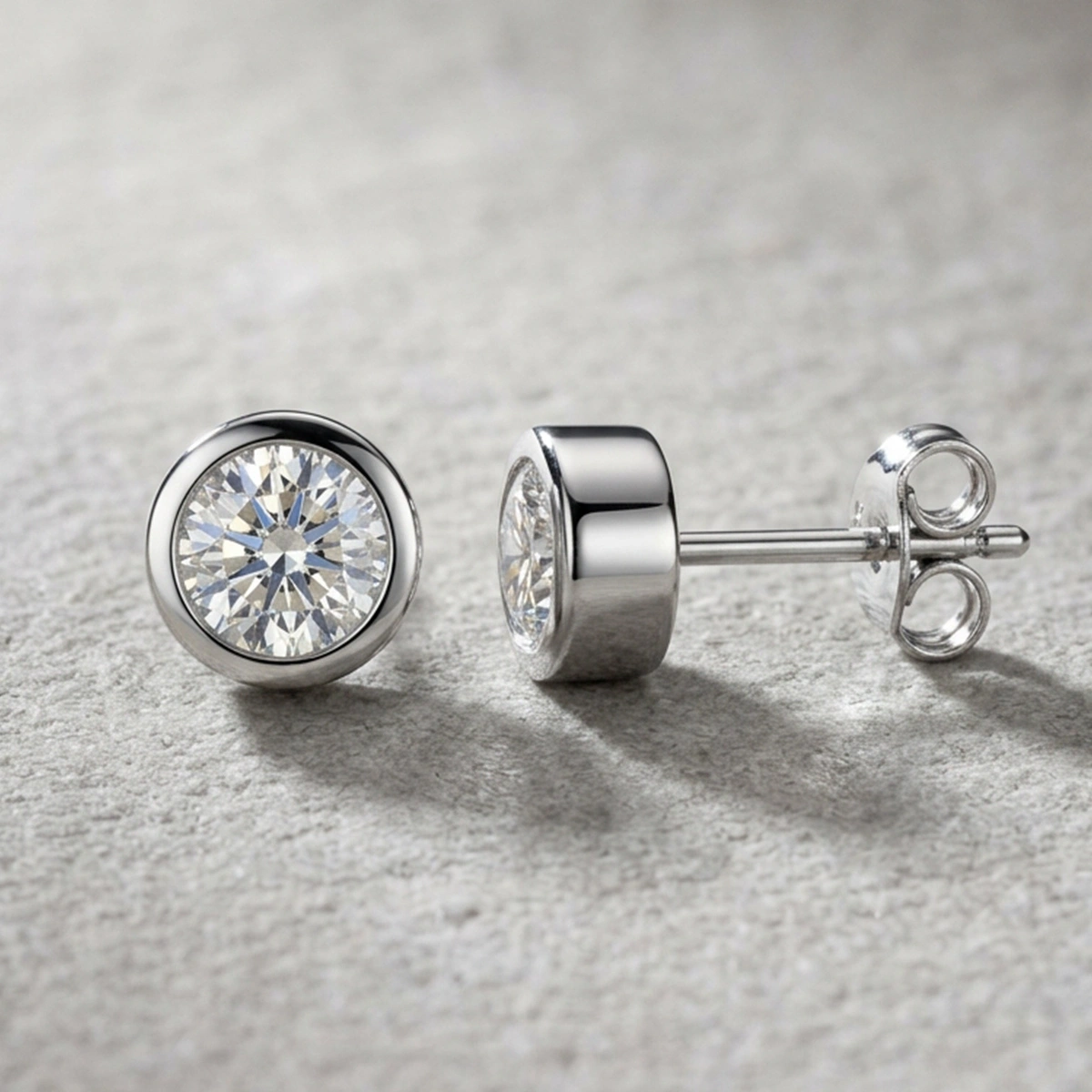 0,05 ct Moren Tektaş Pırlanta Küpe