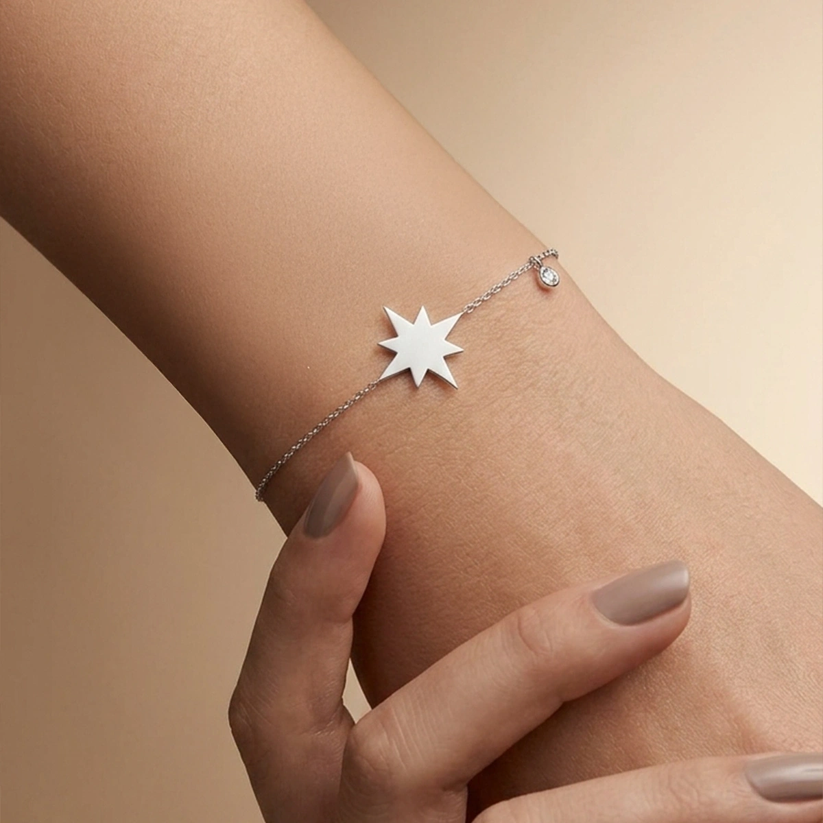 Eight-Pointed Star Diamond Bracelet