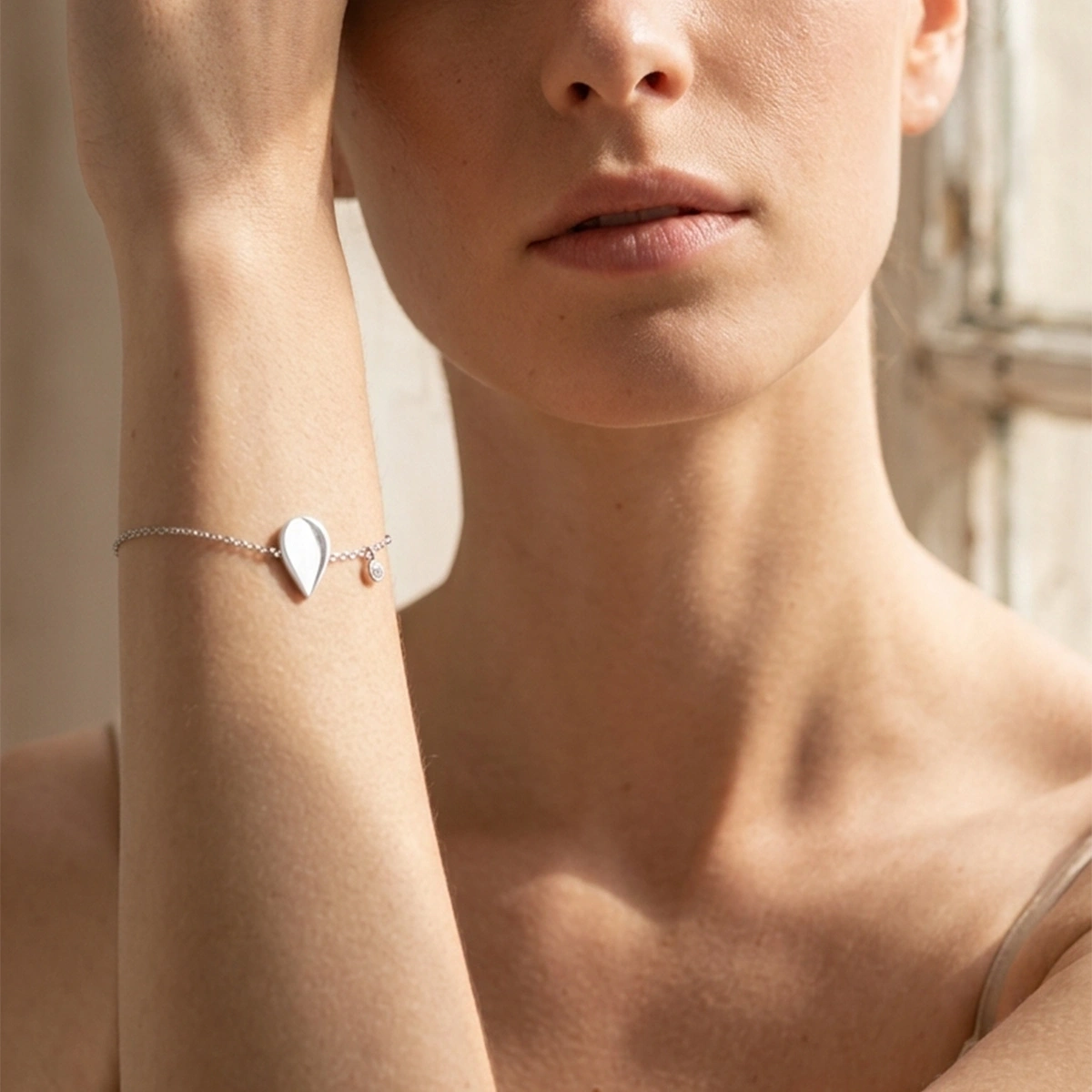 Damla Pırlanta Bileklik