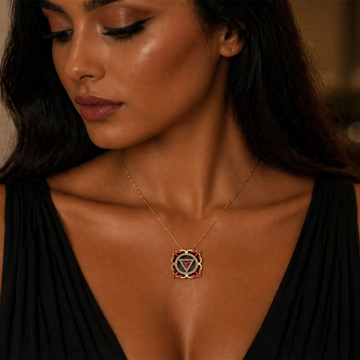 Kök Çakra Altın Kolye