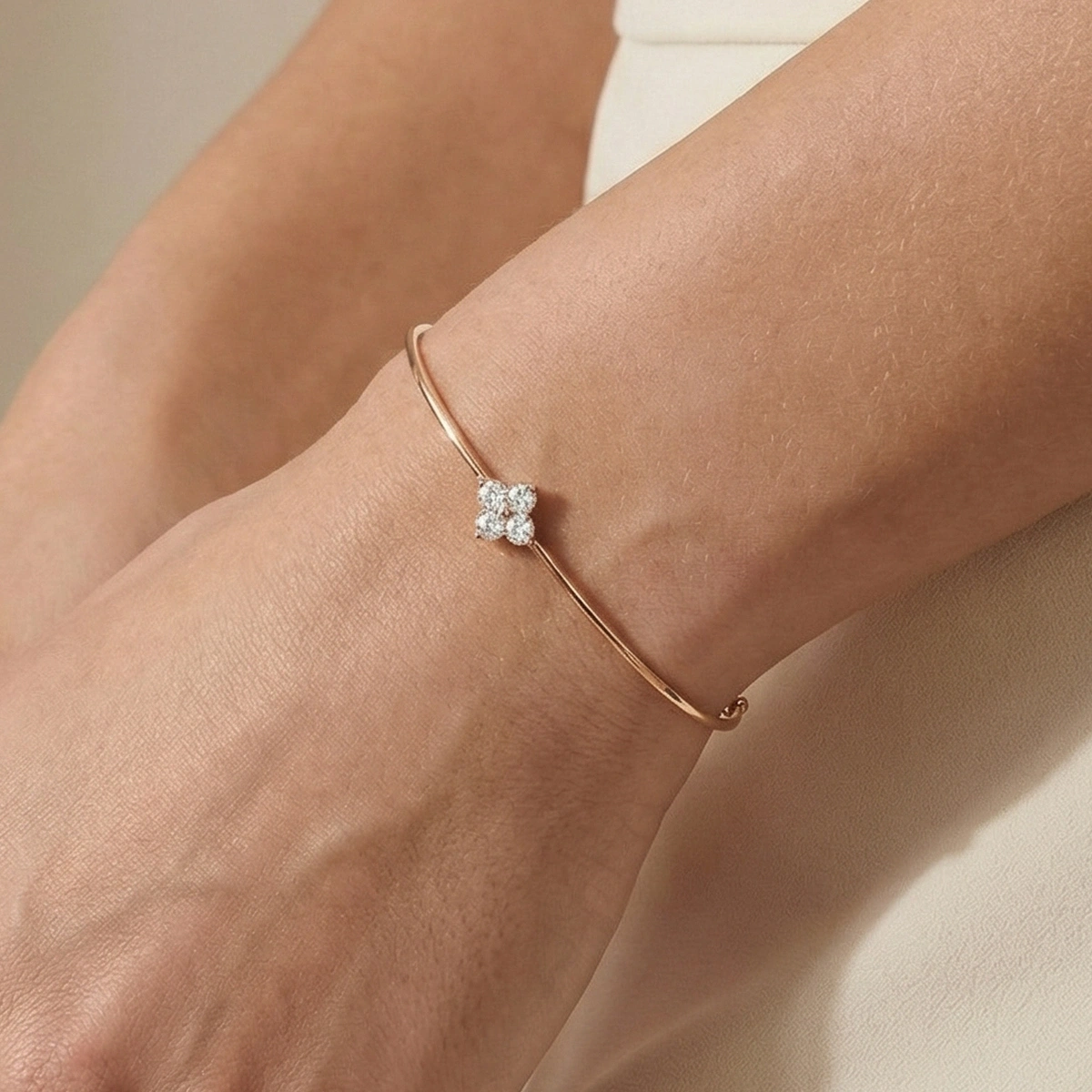 Dört Yapraklı Yonca Şans Altın Bileklik