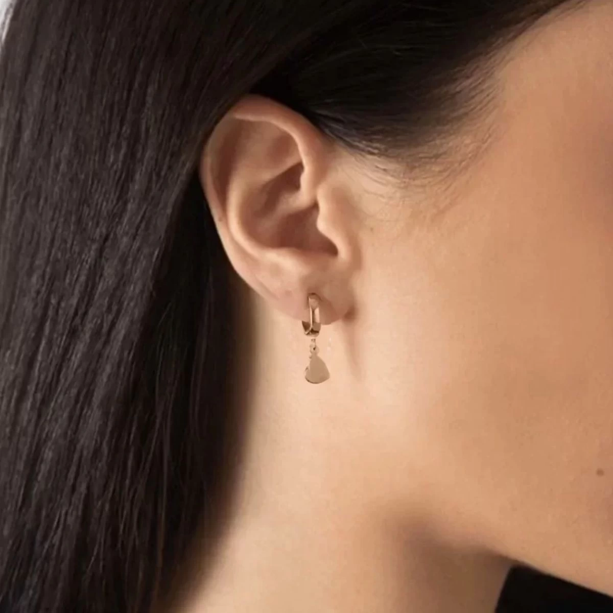 Minimal Kalp Sallantılı Gümüş Küpe