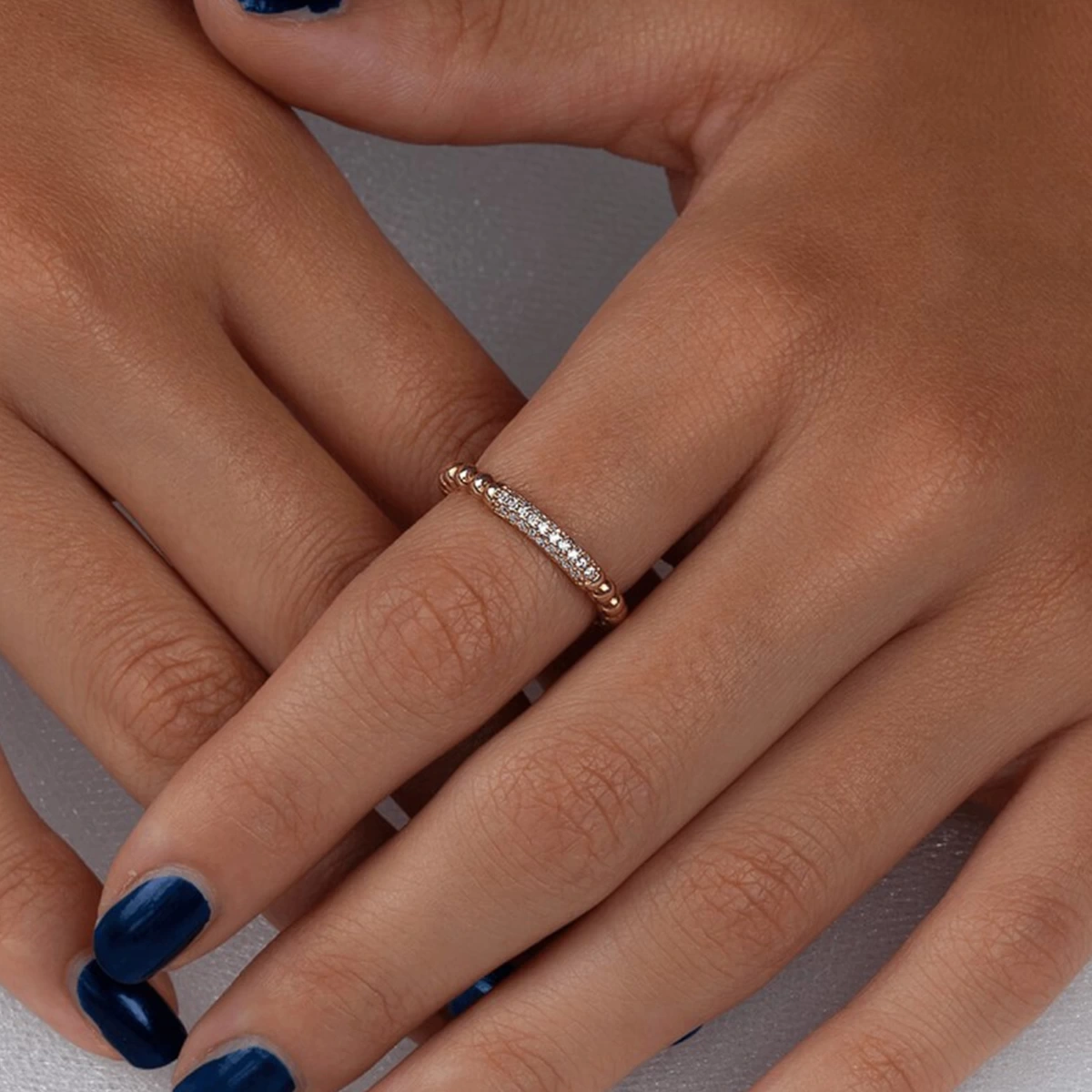 MODERN TAŞLI YÜZÜK