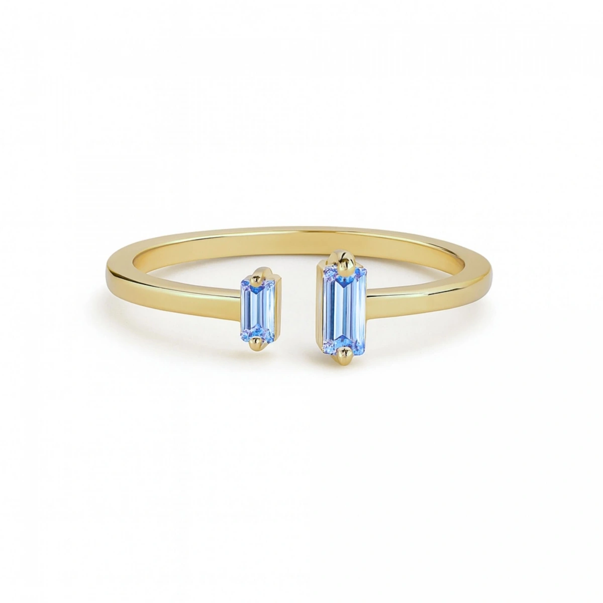 Renkli Mavi Baget Taşlı Altın Yüzük