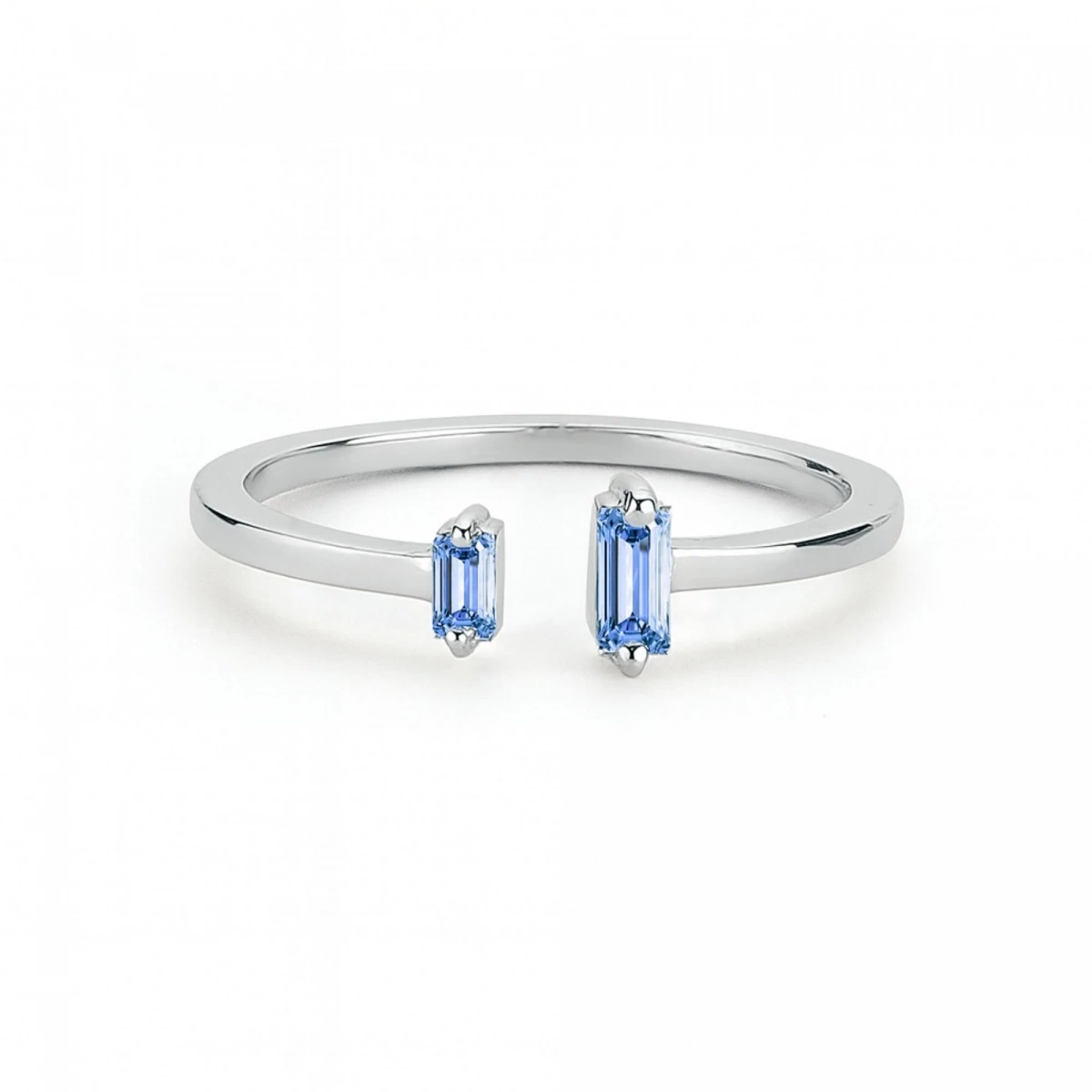 Renkli Mavi Baget Taşlı Altın Yüzük