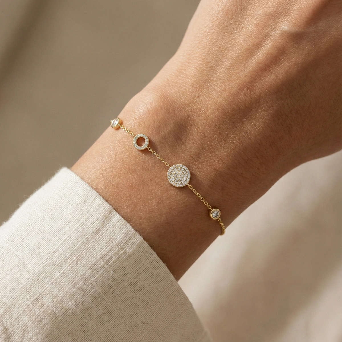 Taşlı Modern Gümüş Bileklik