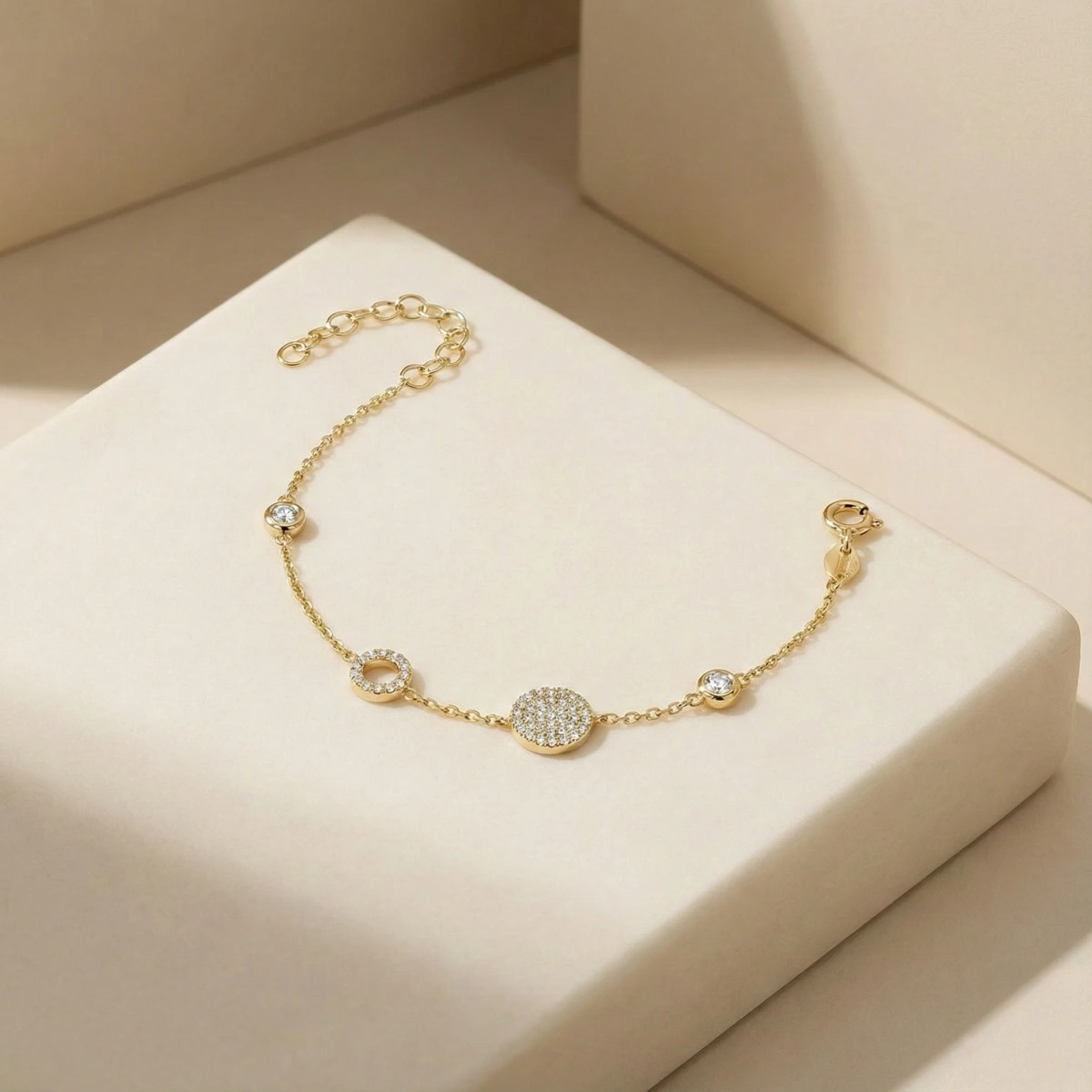 Taşlı Modern Gümüş Bileklik