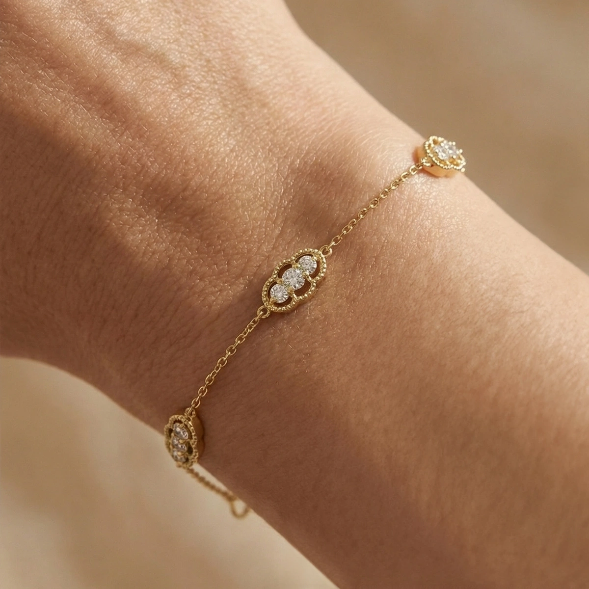 Trinty Modern Altın Bileklik