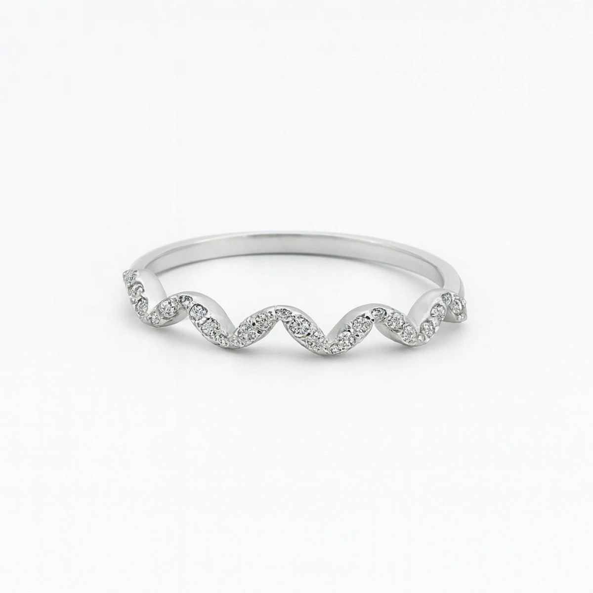 Yapraklı Yarımtur Altın Yüzük