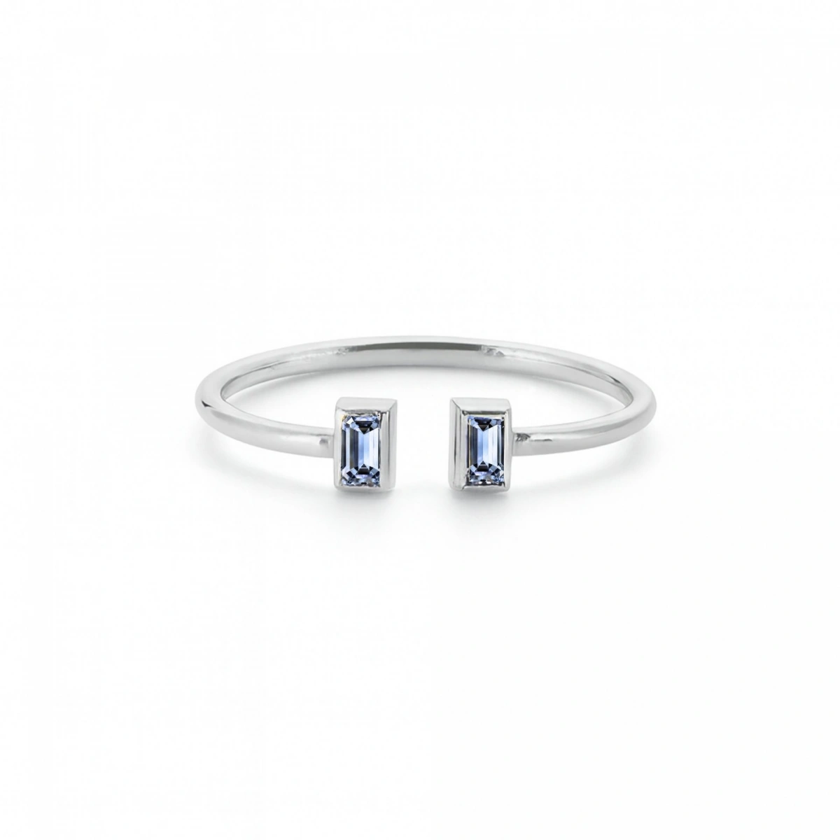 Renkli Mavi Baget Taşlı Altın Yüzük