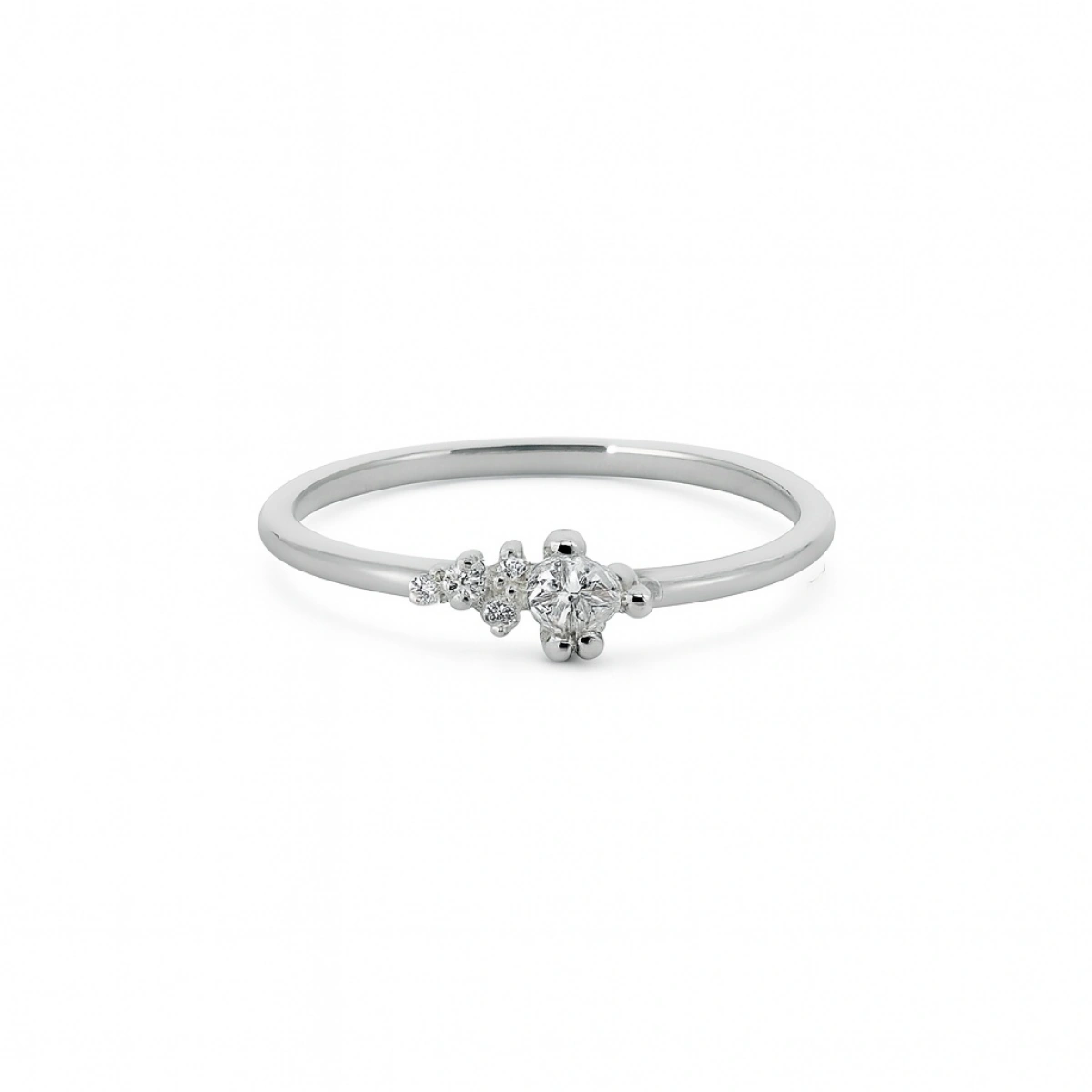 Prenses Taşlı Modern Altın Yüzük