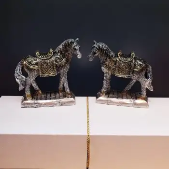 Dekoratif At Biblosu