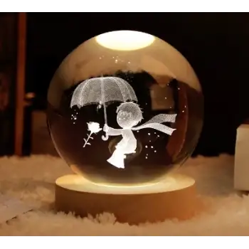 Dekoratif Küçük Prens Tasarımlı Ahşap Altlıklı Işıklı Cam Küre Büyük Boy Cam:8cm Ahşap:2cm