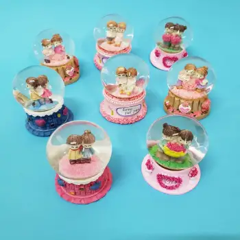 Işıklı Minik Su Küresi