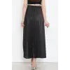 Zarif ve Modern Pileli Parlak Krep Gizli Lastikli Siyah Etek
