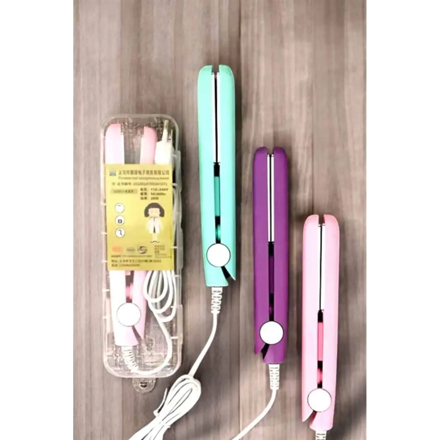 180°C Isı ve Uzun Süre Kalıcı Düzlük Sağlayan Mini Saç Düzleştirici