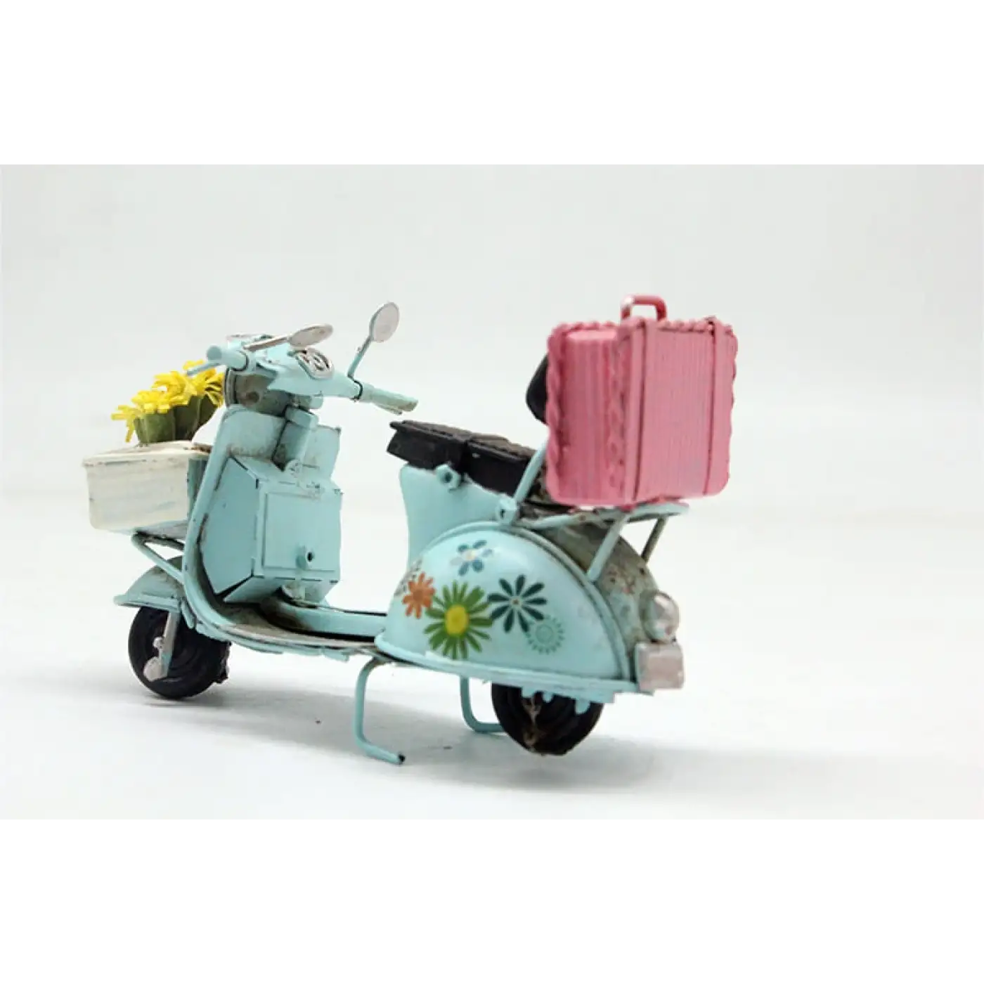 Dekoratif Metal Scooter Önü Sepetli