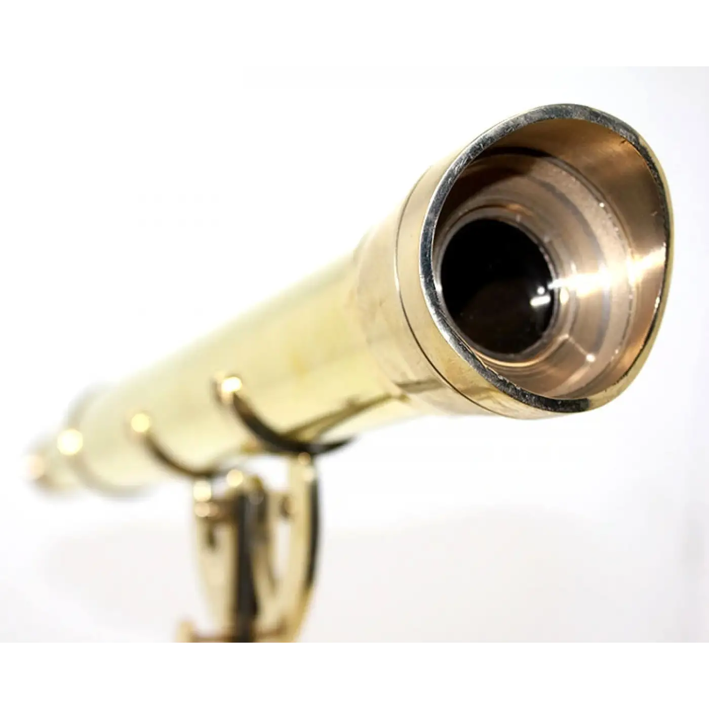 Pirinç Ayaklı Dürbün