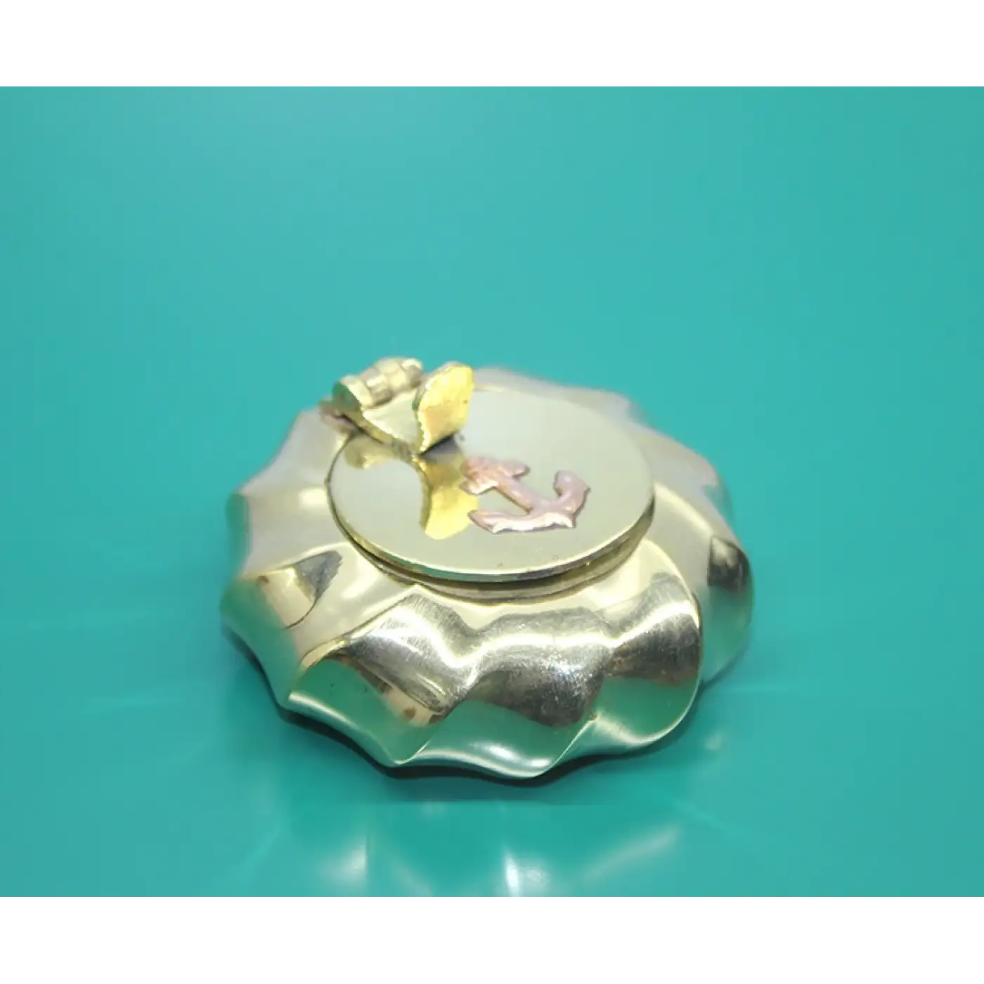 Pirinç Çapalı Kapaklı Küllük 6 Cm