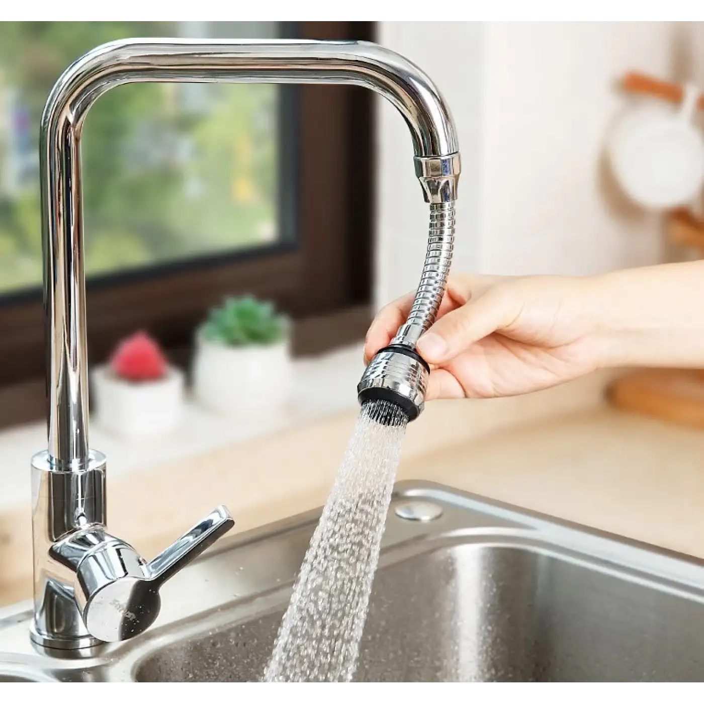 Pratik Hortumlu Esnek Su Tasarruflu 2 Modlu Musluk Başlığı