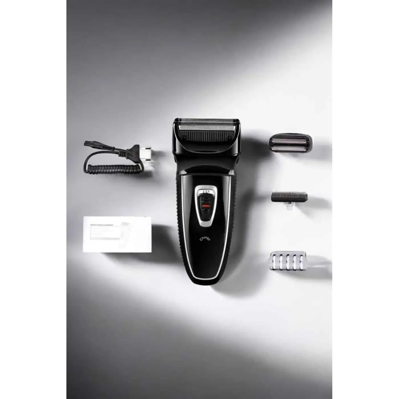 Profesyonel Erkeklere Özel Kişisel Bakım İçin Çok Yönlü Tıraş Çözümü