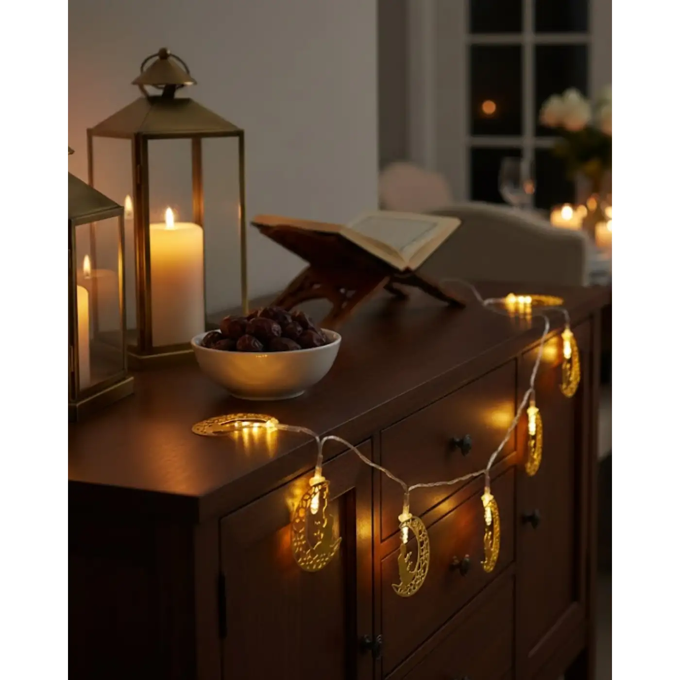 Ramazan Temalı Ay İçinde Secde Eden Adam LED Peri Işığı