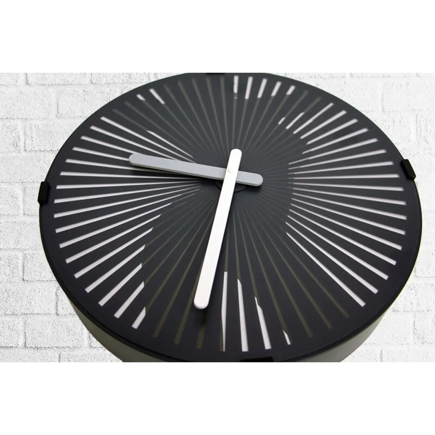 Saat Hareketli Dansçı