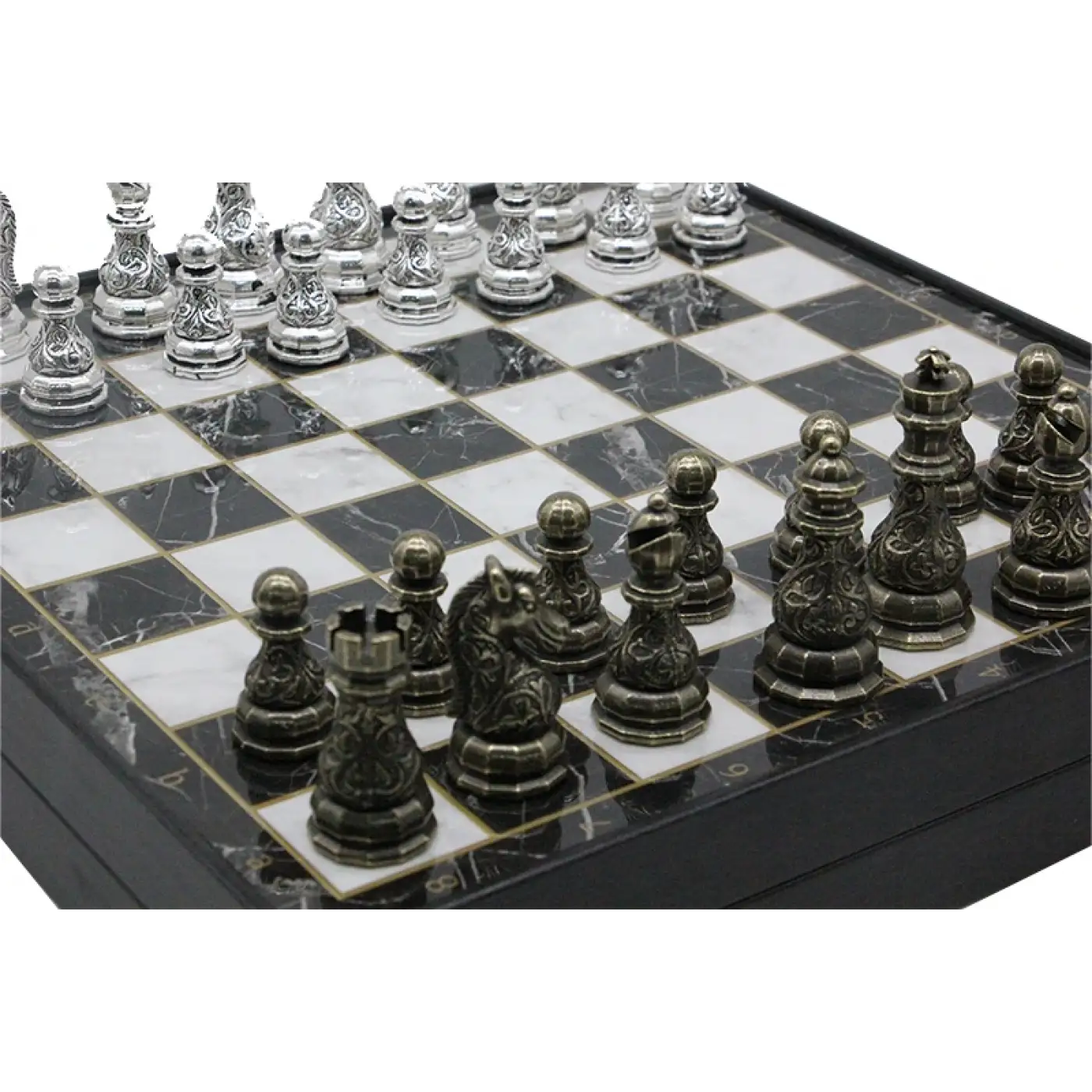 Satranç Kutulu Klasik İşlemeli