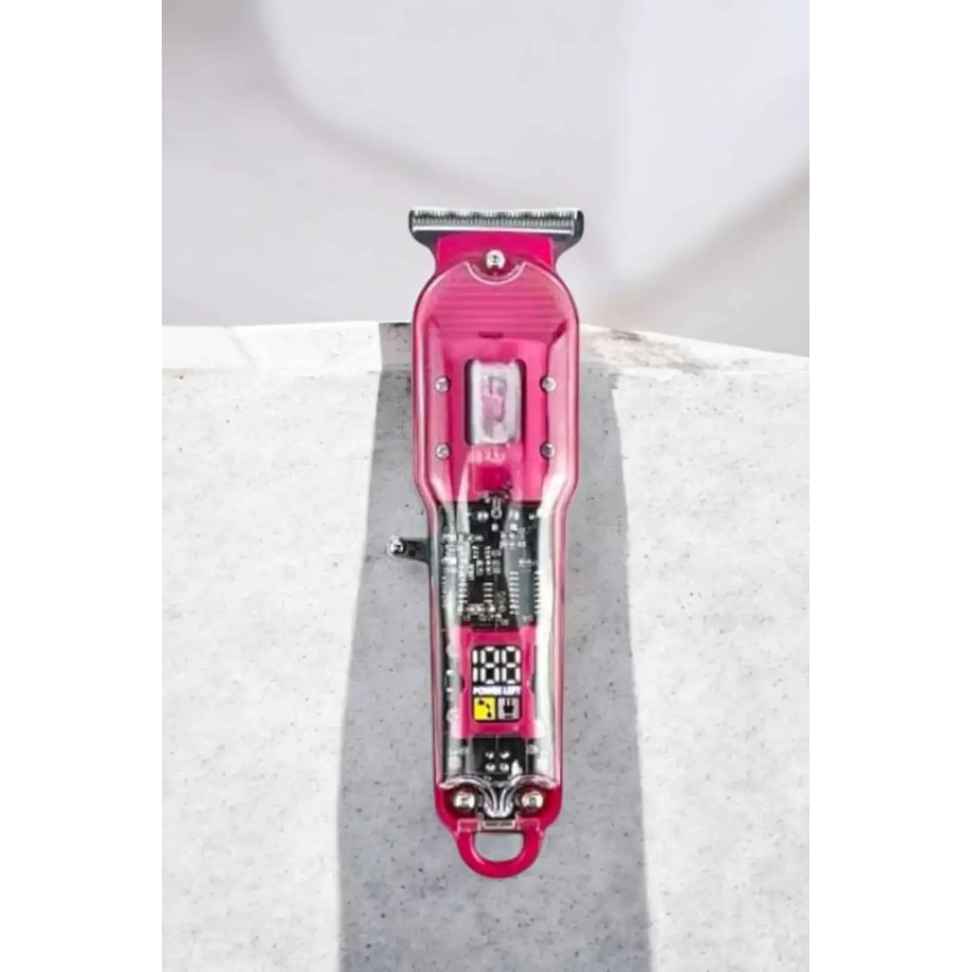 Tıraş Makinesi Şarj Edilebilir, Islak ve Kuru Kullanımlı Çok Yönlü