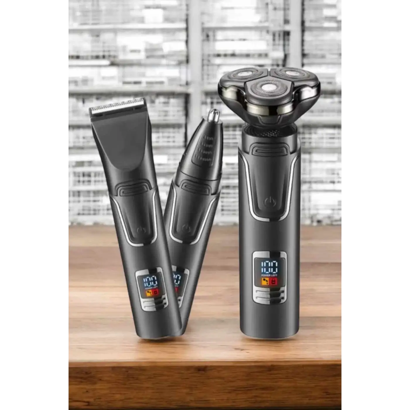 Yüksek Performanslı 3 Başlıklı Profesyonel Tıraş Makinesi